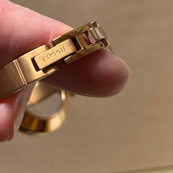 Fossil Women's Rose Gold Bangle Watch - Picture 10 of 13